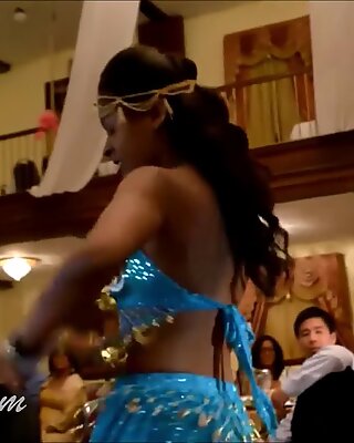 Mulheres trini indianas sacudem a bota neste vídeo sexy de chutney dance
